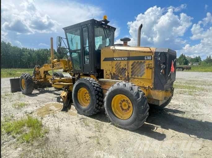 Volvo G 740 Niveladoras