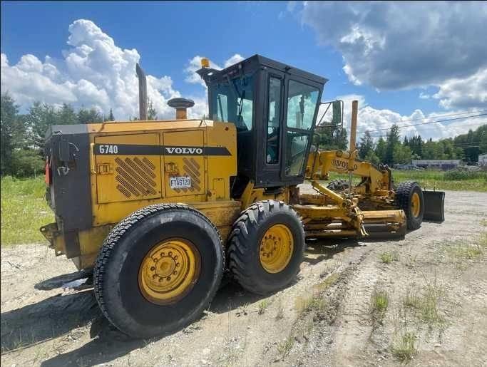 Volvo G 740 Niveladoras