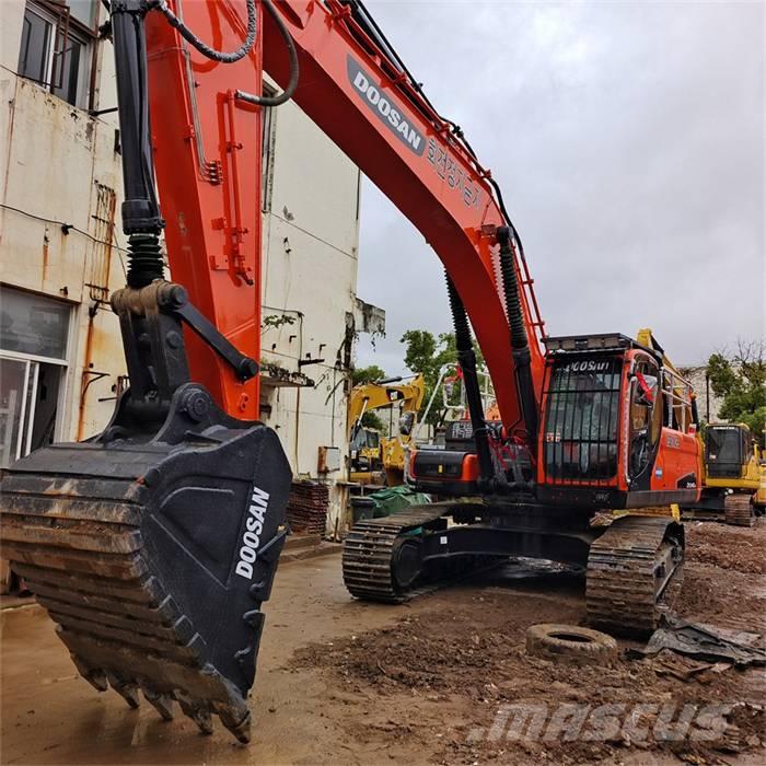Doosan DX 340 LC Excavadoras sobre orugas