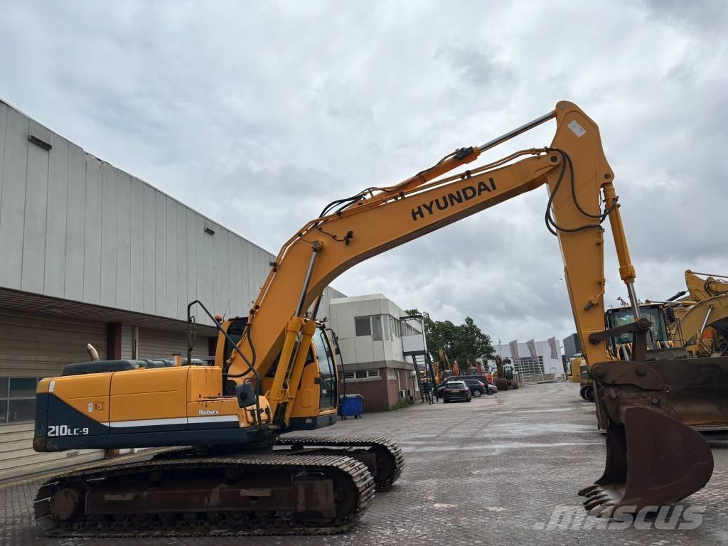 Hyundai 210 Excavadoras sobre orugas