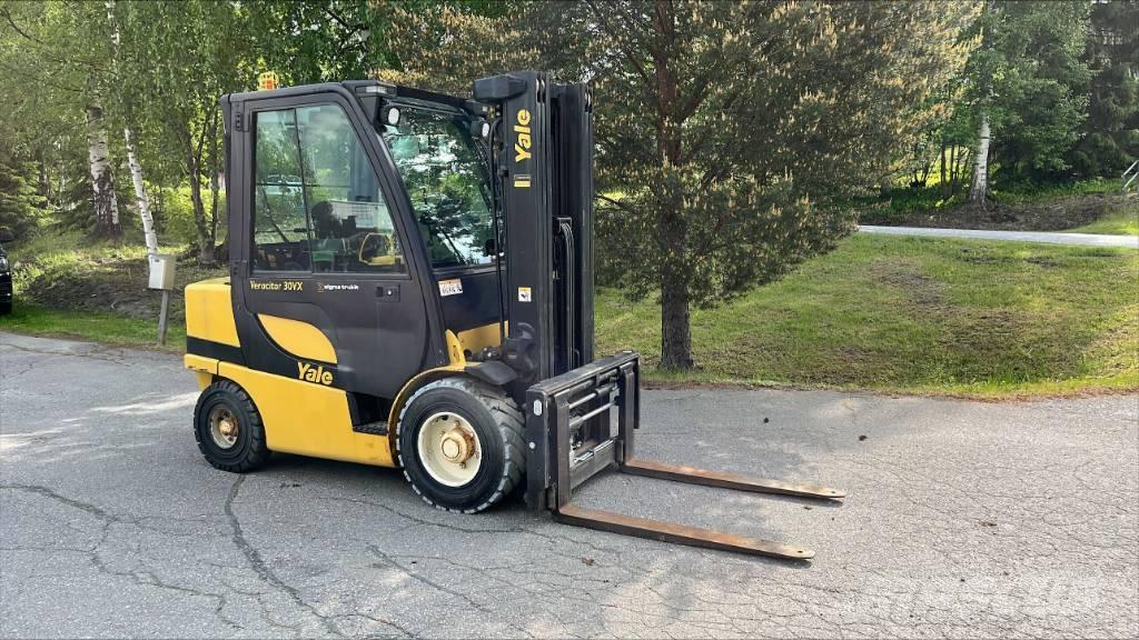 Yale GDP30VX Camiones diesel