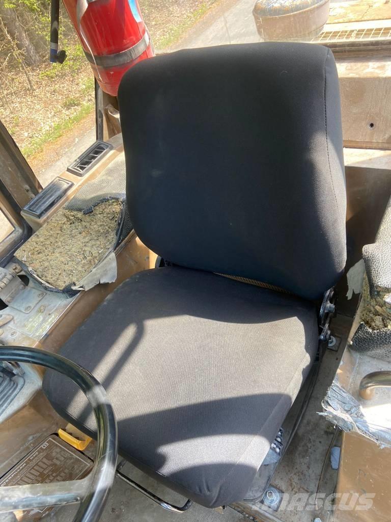 CAT IT 12 B Cargadoras sobre ruedas