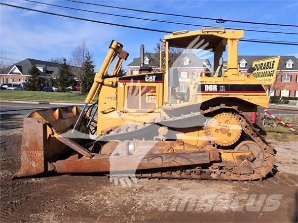 CAT D6R XL Buldozer sobre oruga