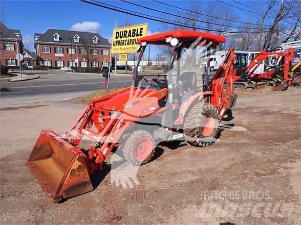 Kubota B26 Retrocargadoras