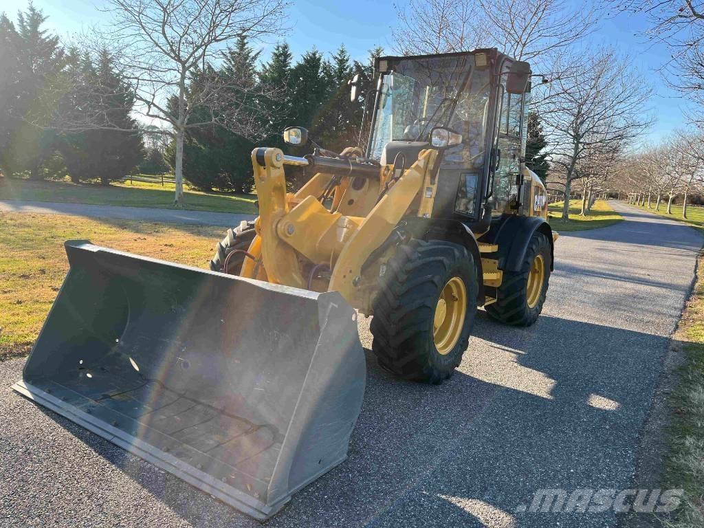 CAT 908M Cargadoras sobre ruedas