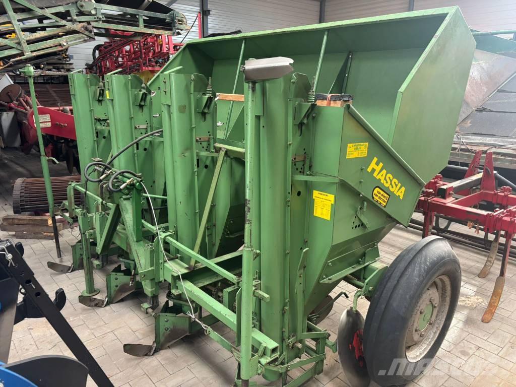 Hassia sazeč brambor Plantadoras de papas