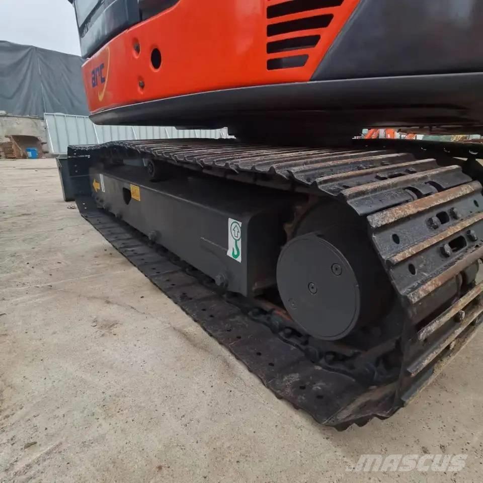 Hitachi ZX60U Miniexcavadoras