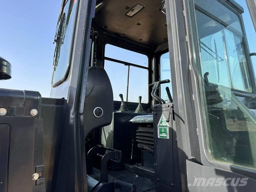 Shantui SD22 Buldozer sobre oruga