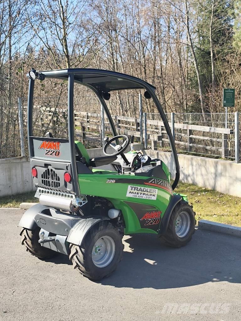 Avant 220 Cargadoras multifunción