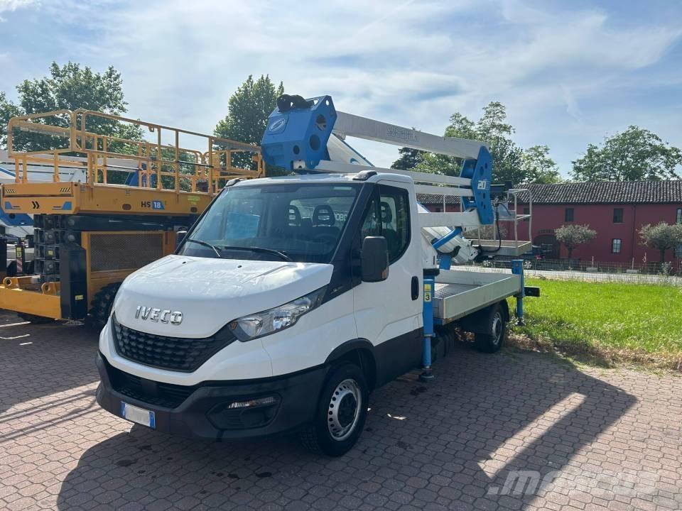 Socage 20D Plataformas sobre camión