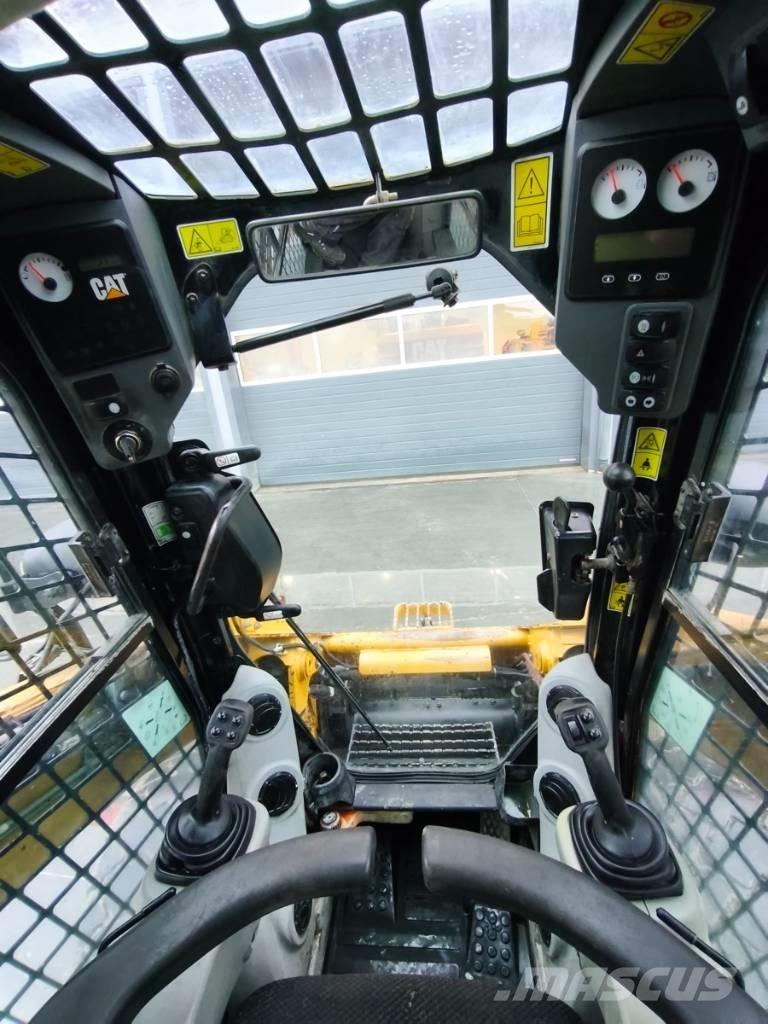 CAT 262 C Minicargadoras