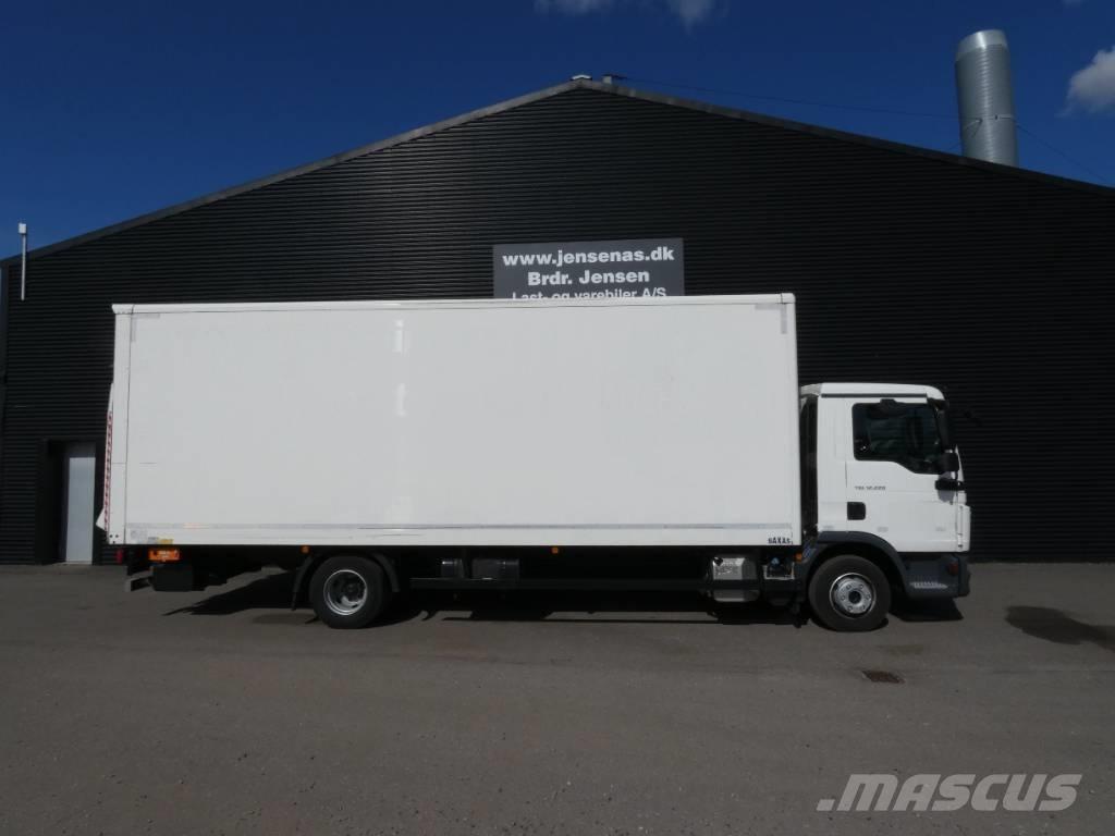 MAN TGL 12.220 Camiones con caja de remolque