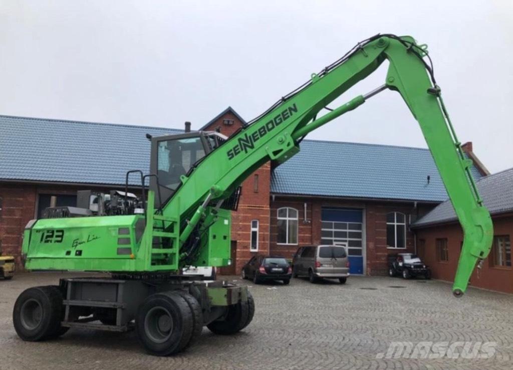 Sennebogen 723 Cargadoras sobre ruedas