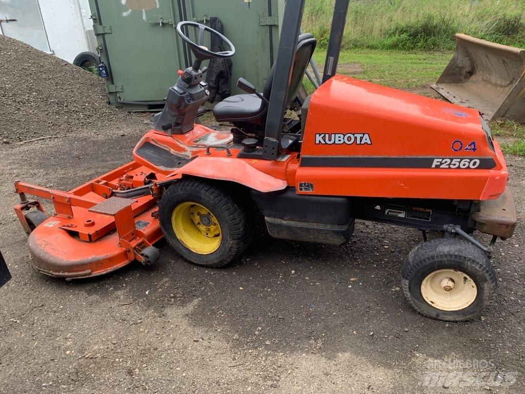 Kubota F 2560 Otros