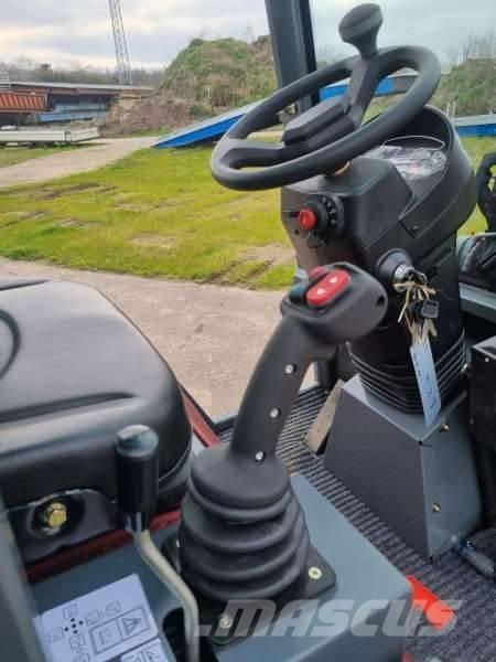 WCM L2316 und L2416 Cargadoras y excavadoras frontales