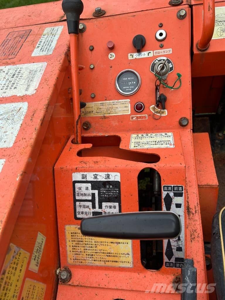 Hitachi CW M 15 Camiones de volteo sobre orugas