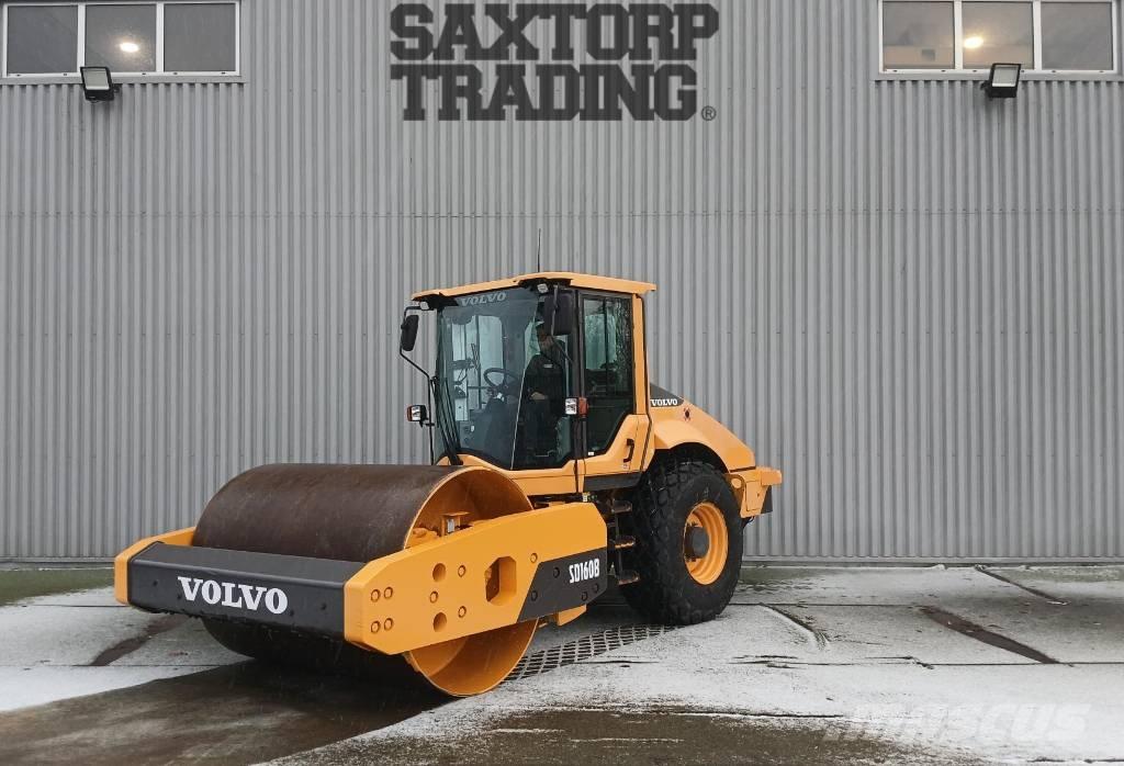 Volvo SD160 B, Vält Rodillos sobre neumáticos