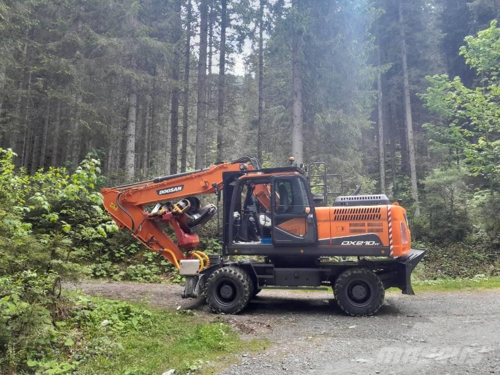 Doosan DX 210 W Excavadoras