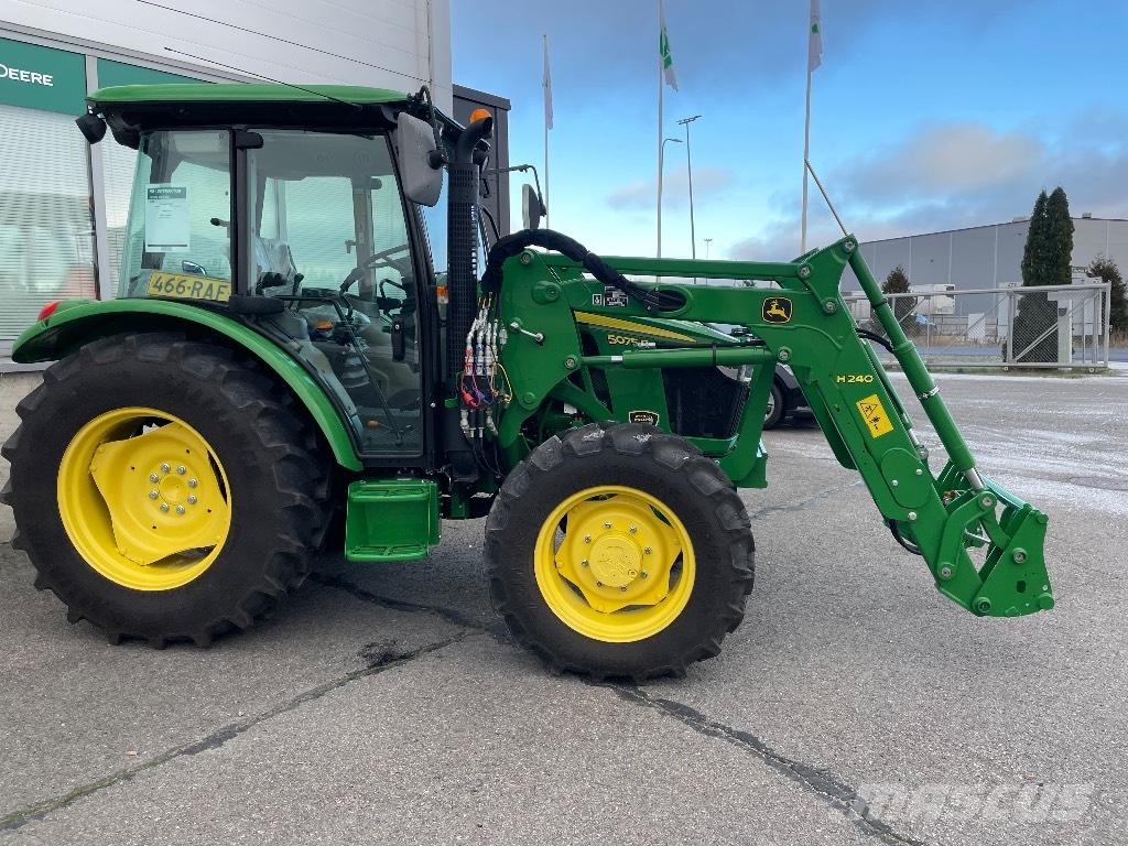 John Deere 5075 E Tractores