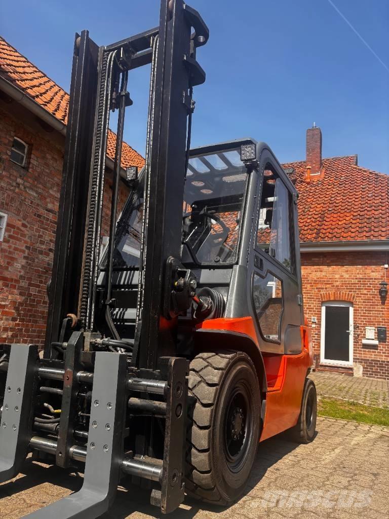 Toyota 62-7 FDF 25 Camiones diesel