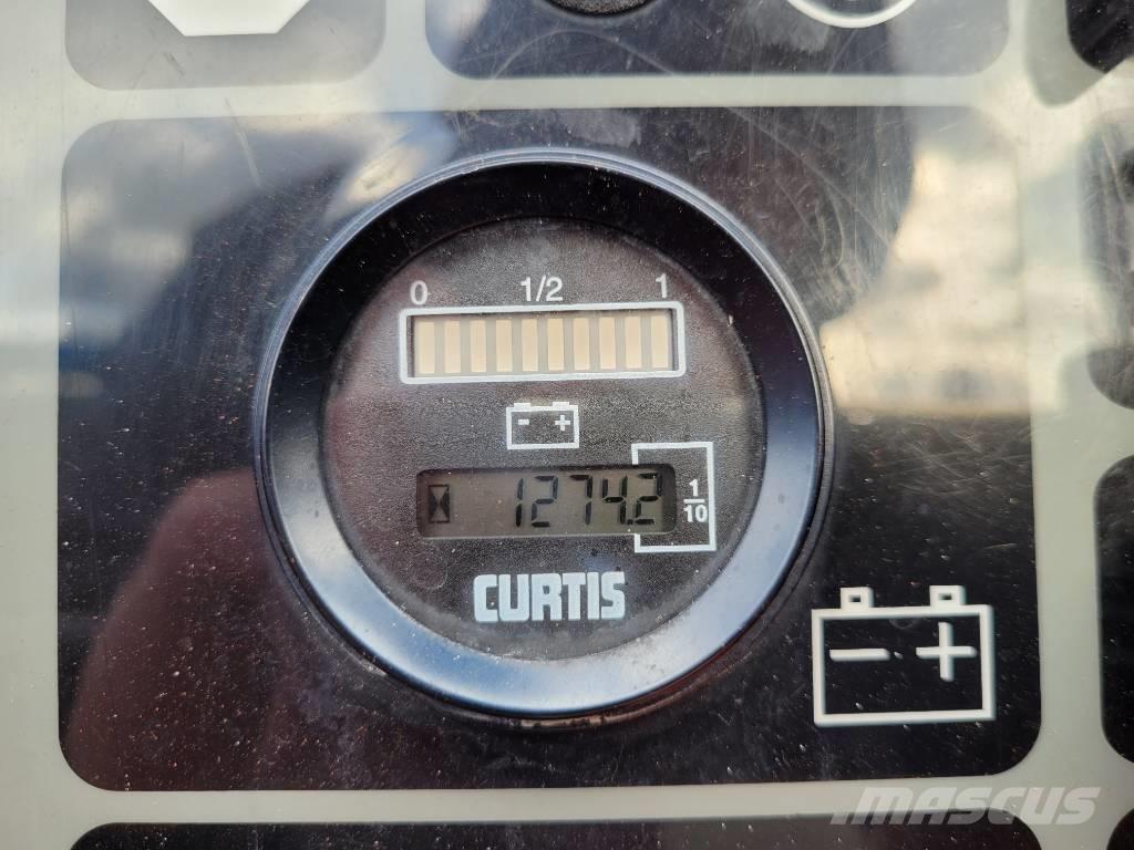 JLG E 400 AJ / E400 Plataformas con brazo de elevación manual