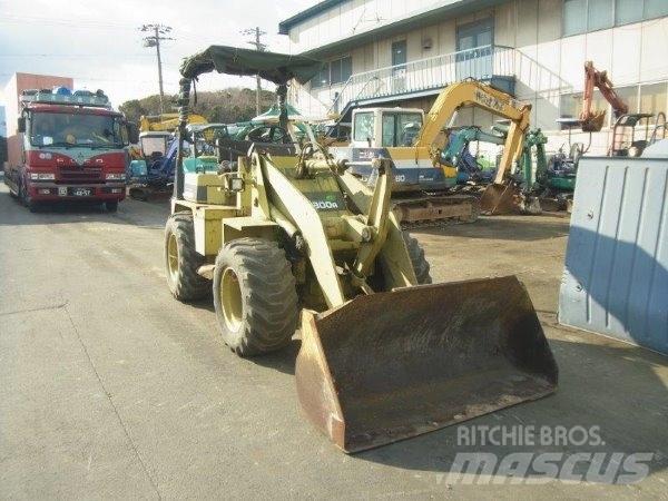 Mitsubishi WS300A Cargadoras sobre ruedas