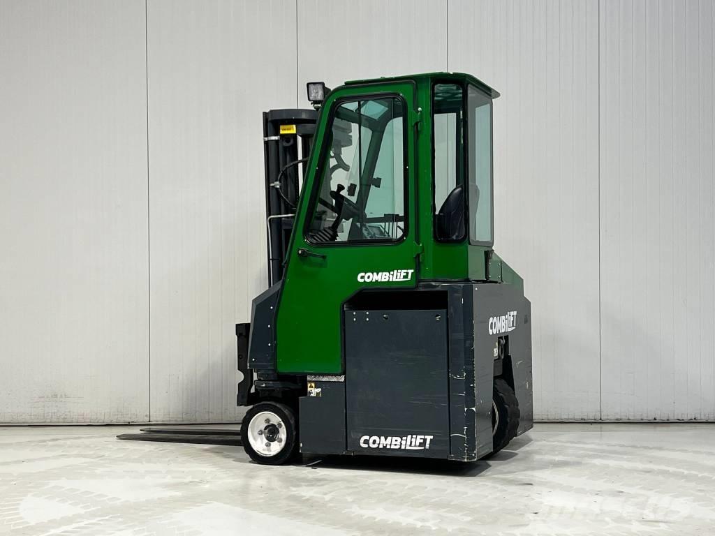 Combilift CBE2500 Montacargas de 4 vías