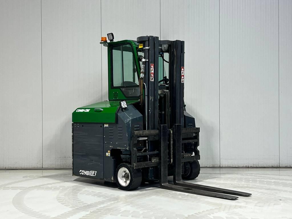 Combilift CBE2500 Montacargas de 4 vías