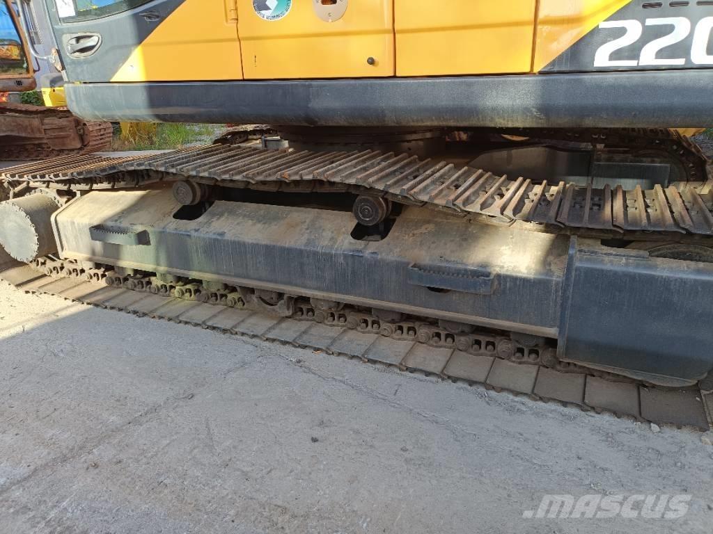 Hyundai R220LC-9S Excavadoras sobre orugas