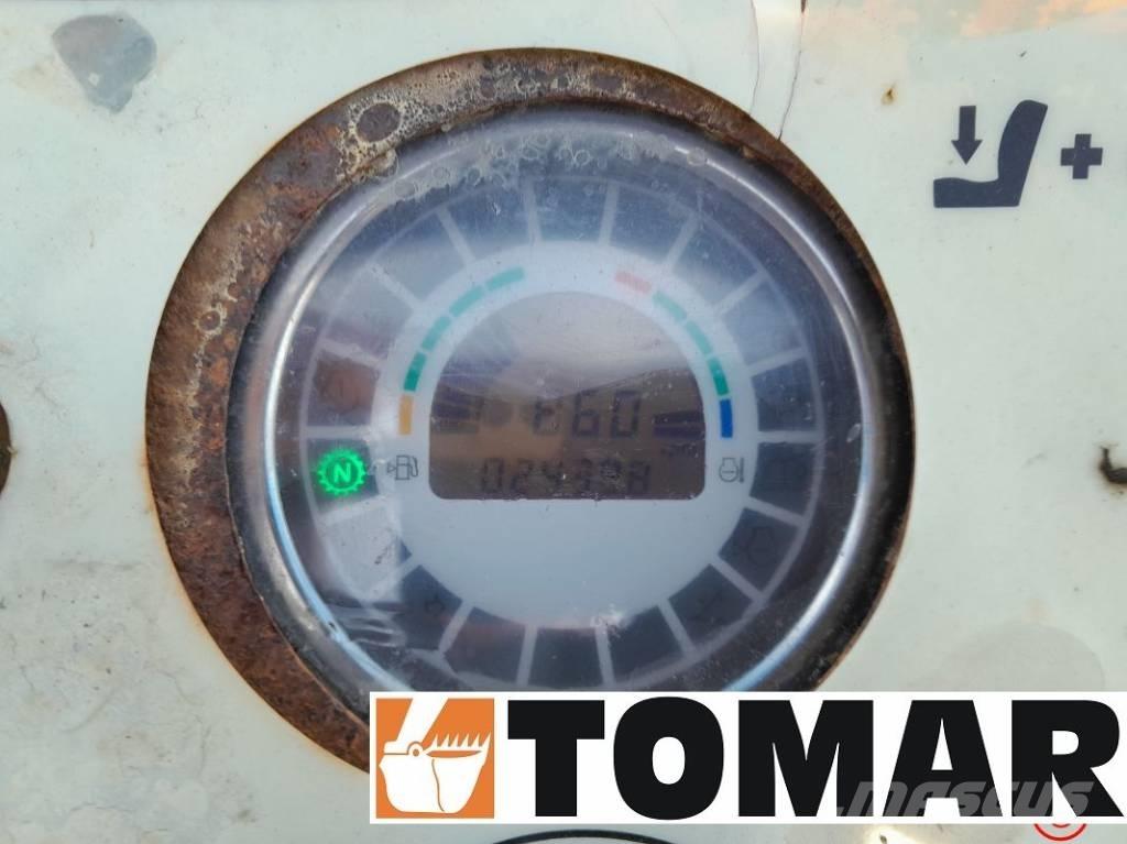 JCB 6 TST Vehículos compactos de volteo