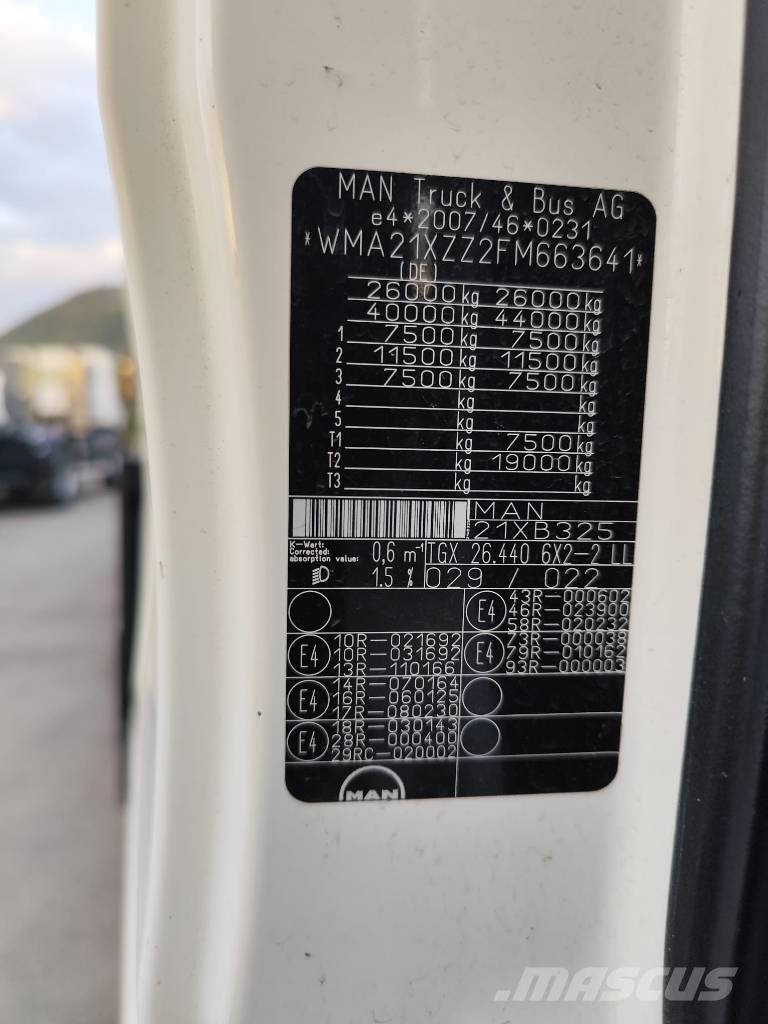 MAN TGX 26.440 Camiones de superficie plana/cabrestantes