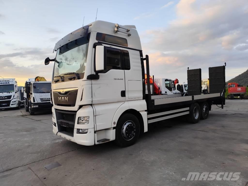 MAN TGX 26.440 Camiones de superficie plana/cabrestantes