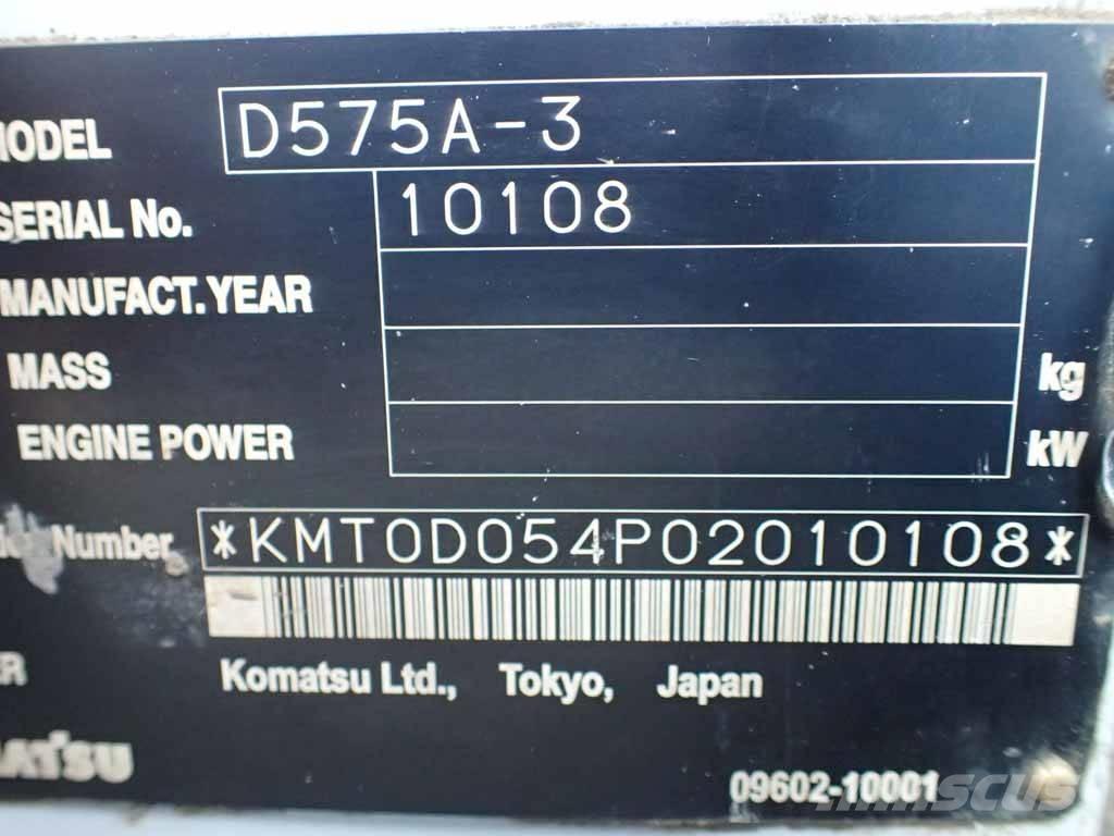 Komatsu D 575 A-3 Buldozer sobre oruga