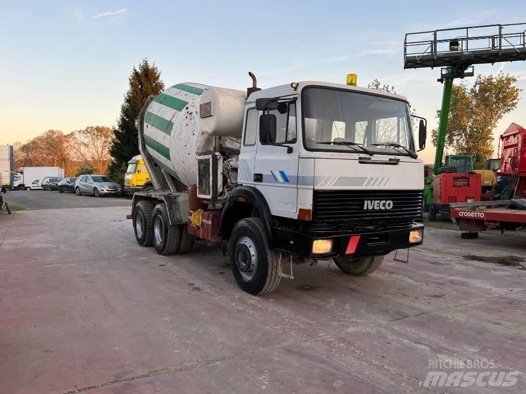 Iveco 330-30 Camiones de concreto