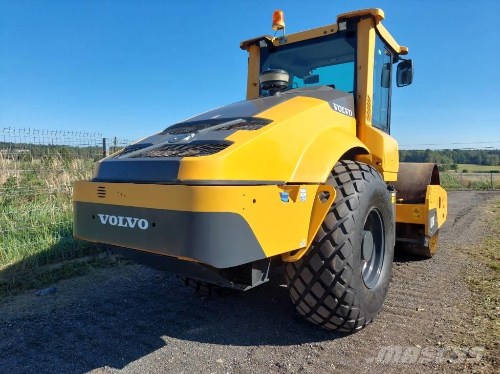 Volvo SD 115 B Rodillos de un solo tambor