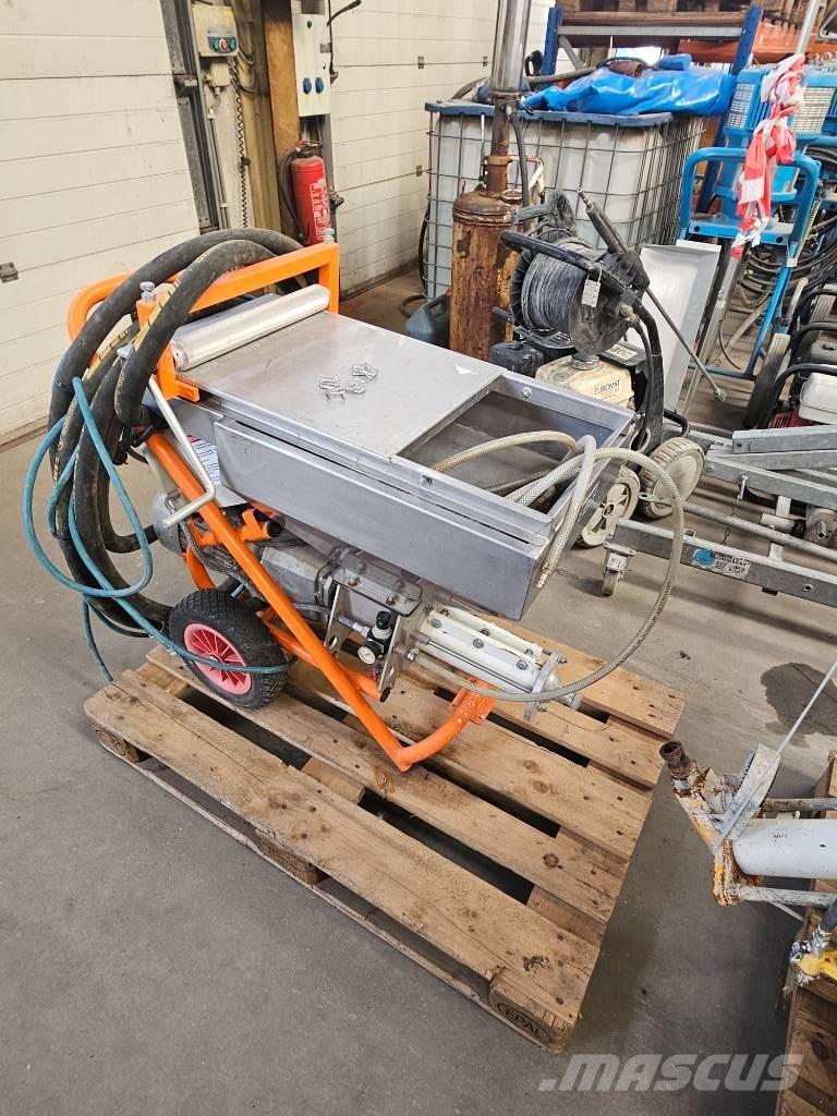  La tyrolienne T152 Máquinas de solado