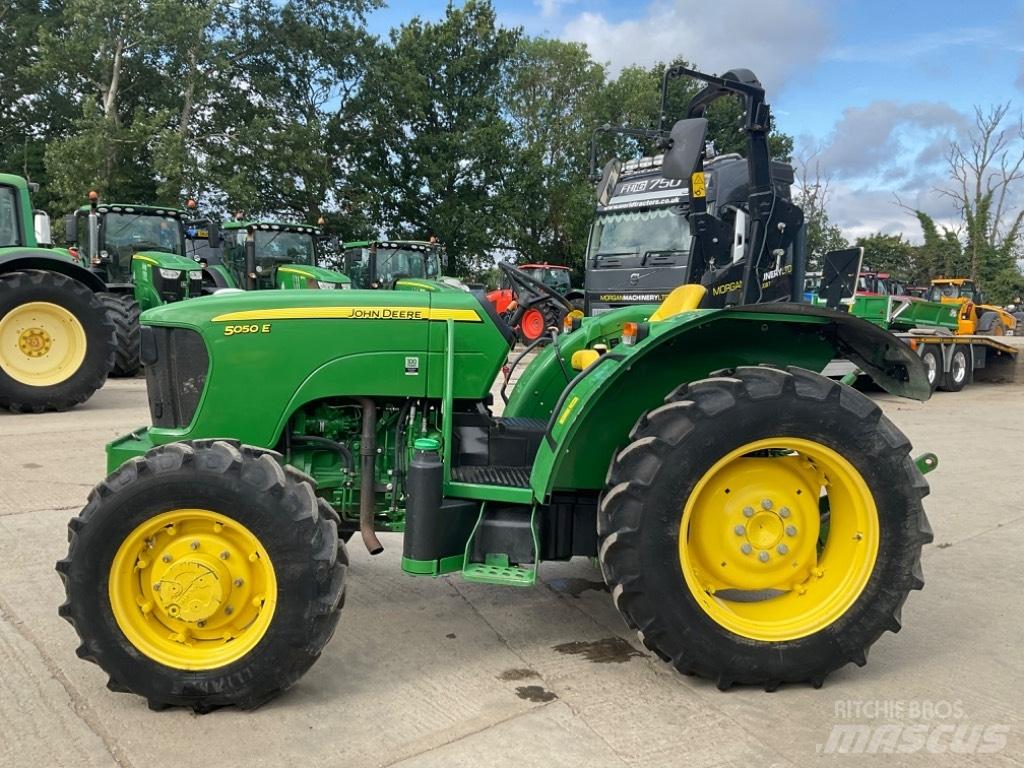 John Deere 5050E Tractores