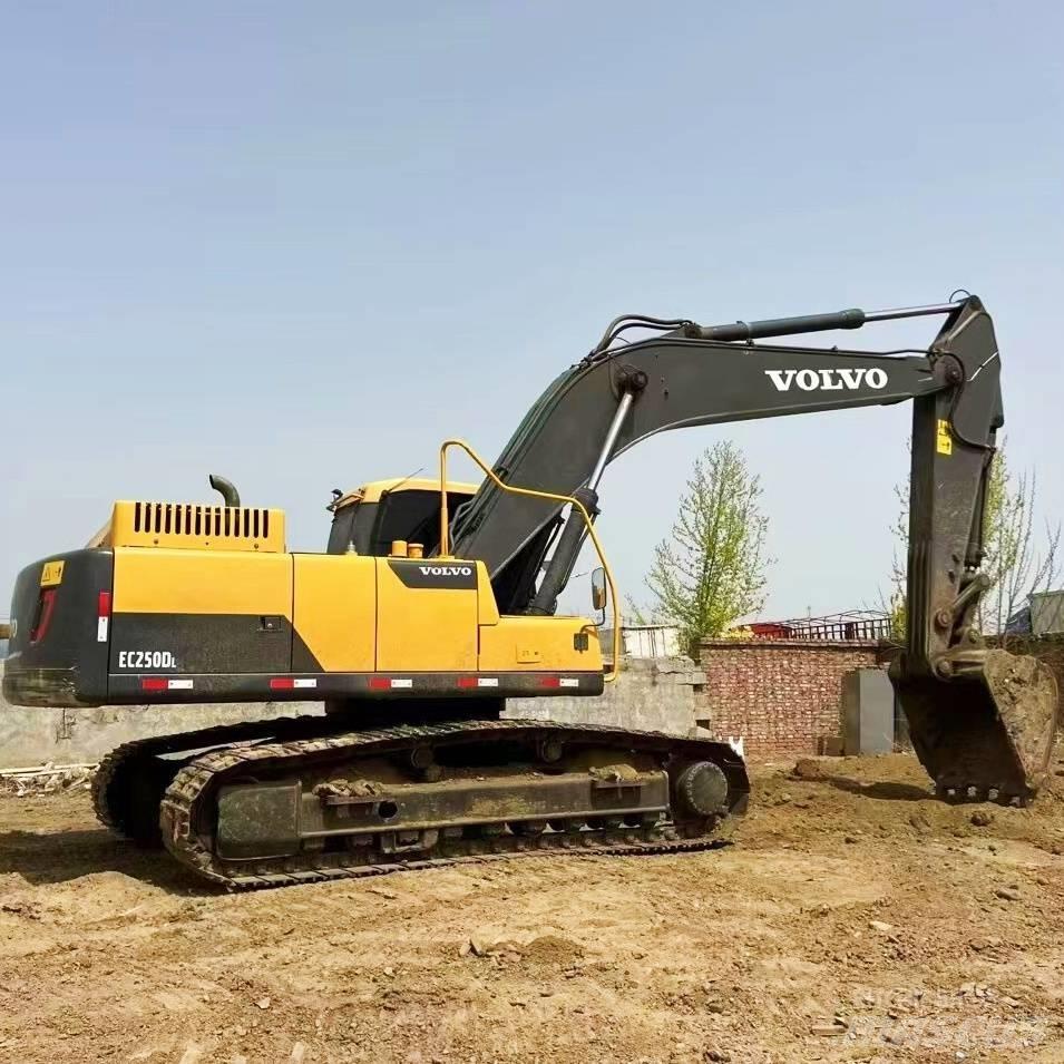 Volvo EC250D Excavadoras sobre orugas