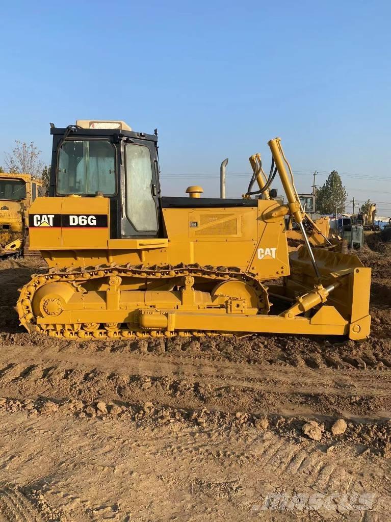 CAT D 6 G Buldozer sobre oruga