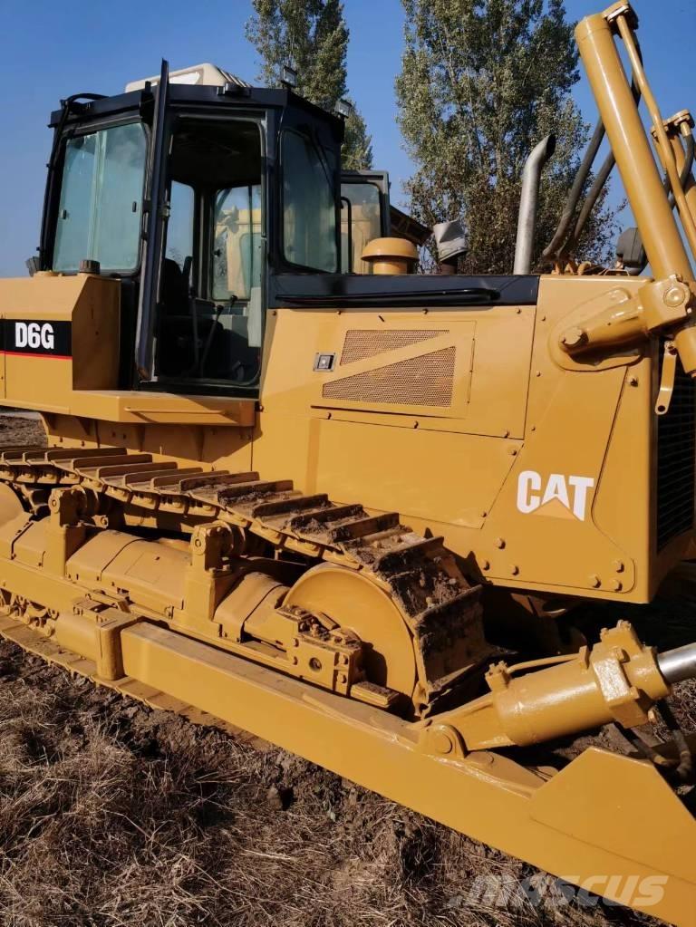 CAT D 6 G Buldozer sobre oruga