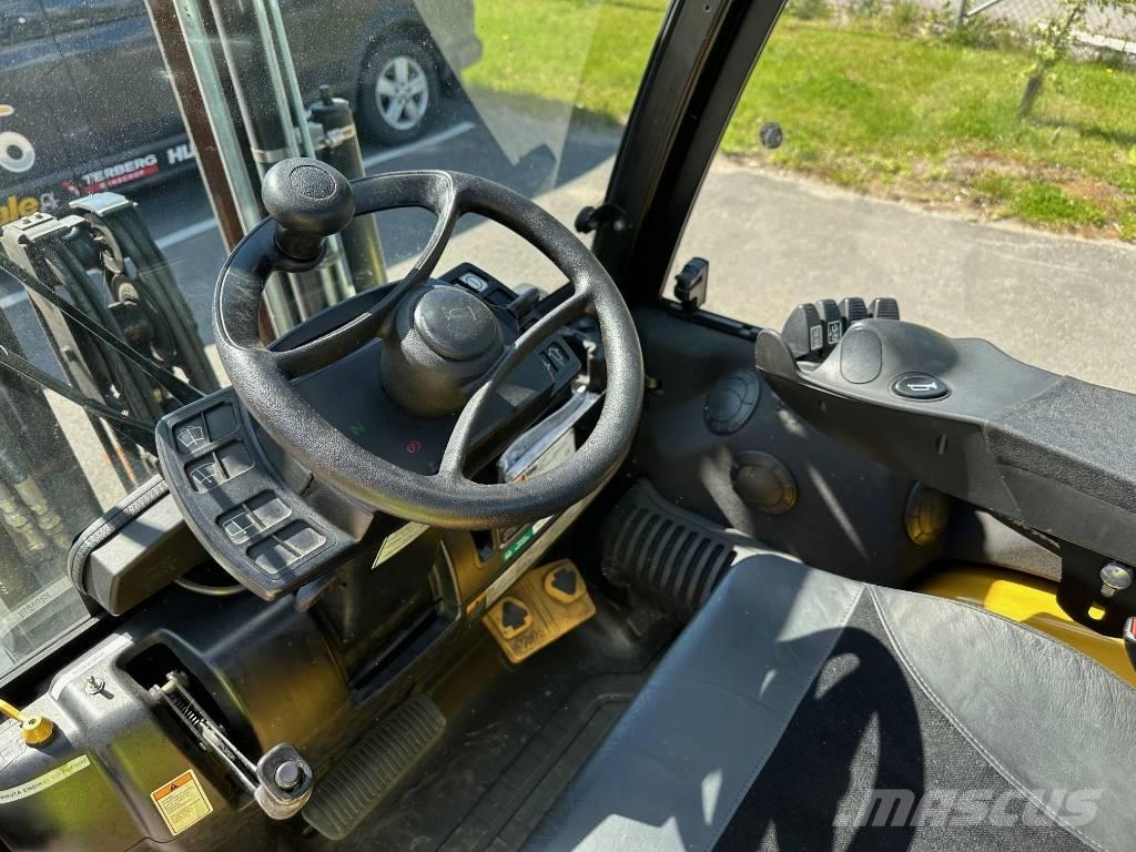 Yale GDP 25 VX Camiones diesel