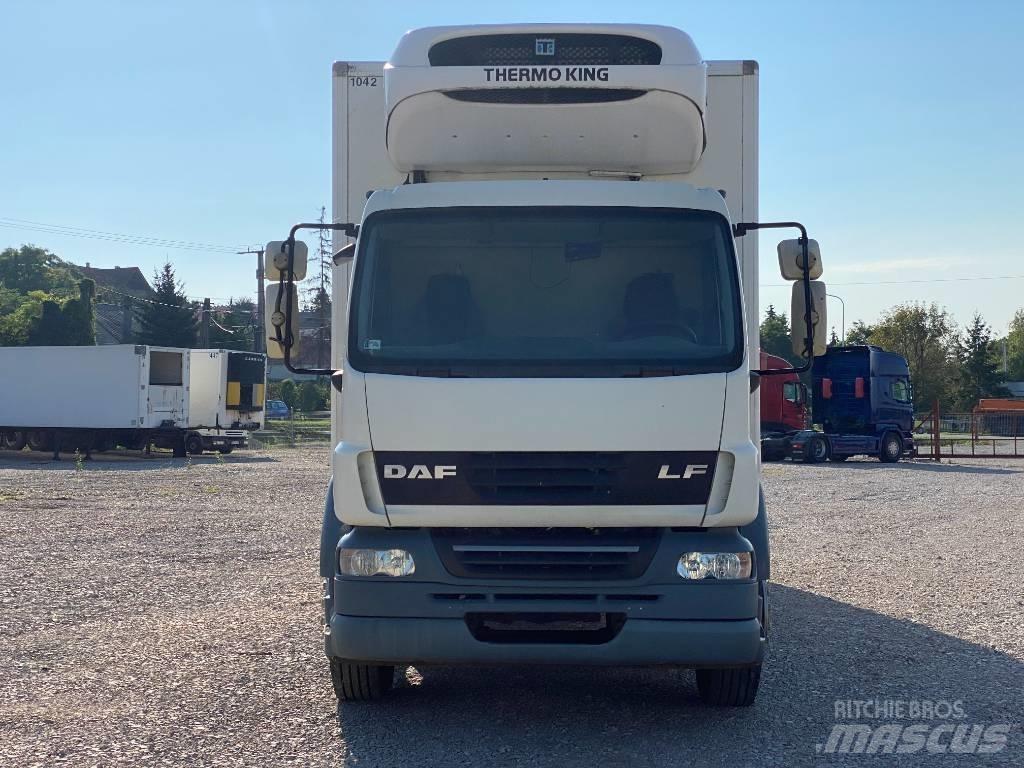 DAF LF55.220 Camiones con temperatura controlada