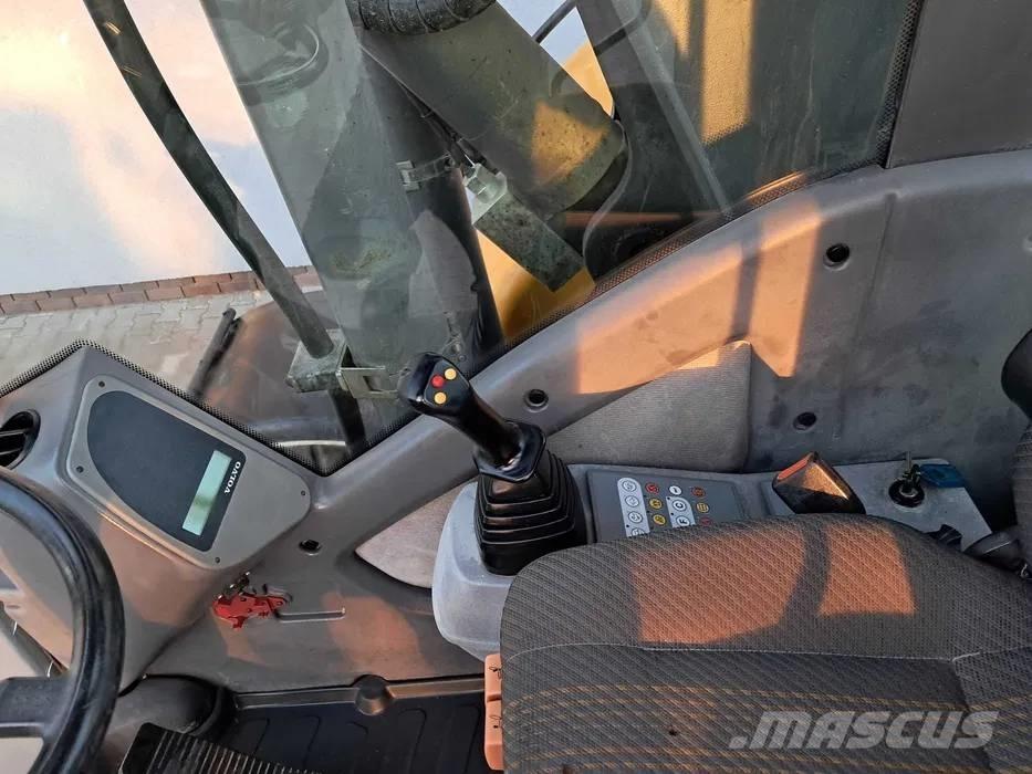 Volvo EW 140 Excavadoras de ruedas