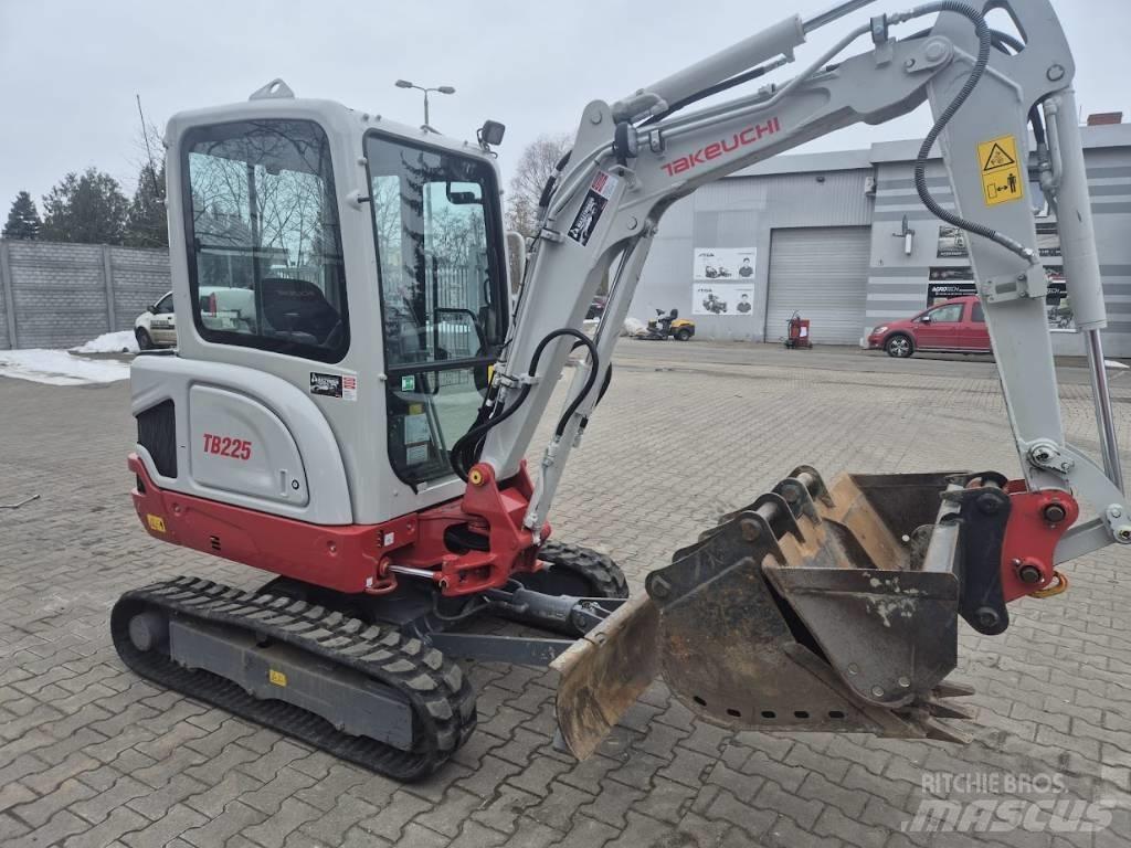 Takeuchi TB 225 Miniexcavadoras