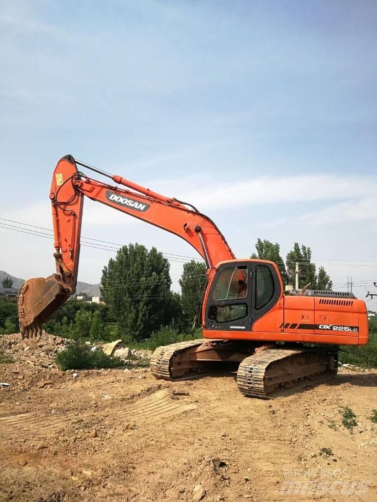 Doosan dx225 Excavadoras sobre orugas