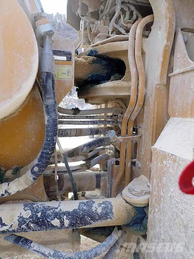 CAT 988K Cargadoras sobre ruedas