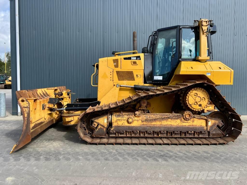 CAT D6N LGP Buldozer sobre oruga