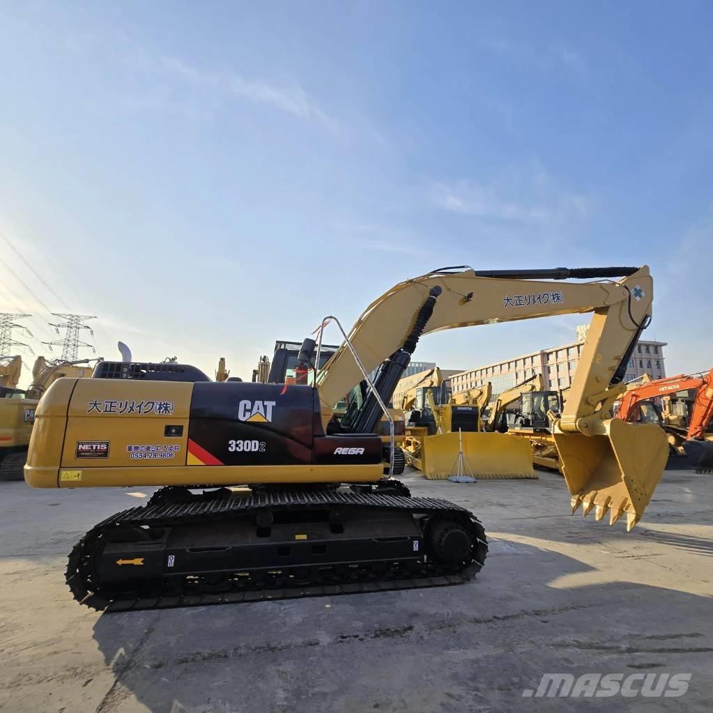 CAT 330 D2 Excavadoras 7t - 12t