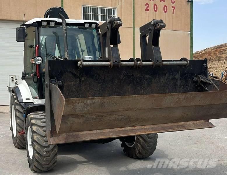 Hidromek HMK 102 B Retrocargadoras