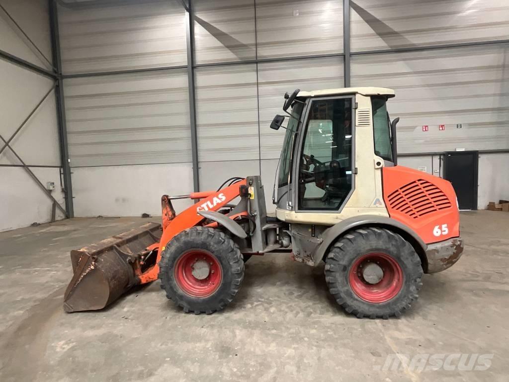 Atlas 65 Cargadoras sobre ruedas